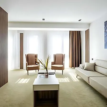 Euphrates House Bursa 3*